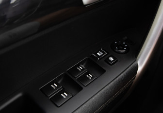 Подержанный автомобиль Kia Sorento 2011 года (19 фото)