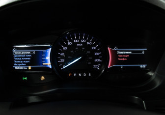 Подержанный автомобиль Ford Explorer 2018 года (12 фото)