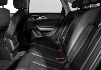 Подержанный автомобиль Audi A6 Sedan 2013 года (12 фото)