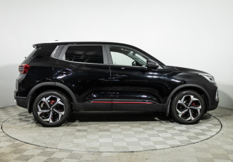 Подержанный автомобиль Chery Tiggo 4 Pro 2023 года (4 фото)