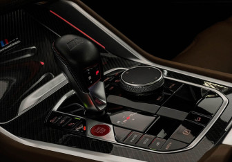 Подержанный автомобиль BMW X6 M 2020 года (23 фото)