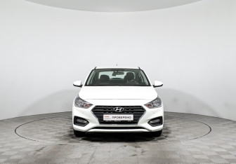Подержанный автомобиль Hyundai Solaris Sedan 2017 года (2 фото)