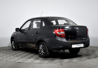 Подержанный автомобиль LADA (ВАЗ) Granta Sedan 2013 года (7 фото)