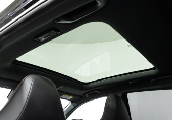 Подержанный автомобиль Changan UNI-V 2024 года (15 фото)