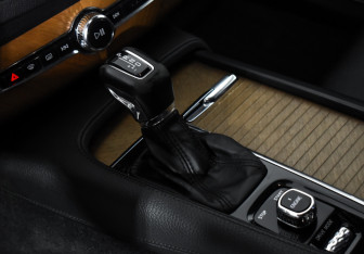 Подержанный автомобиль Volvo XC90 2015 года (12 фото)