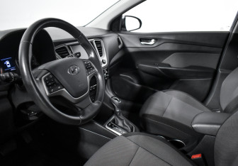 Подержанный автомобиль Hyundai Solaris Sedan 2019 года (9 фото)