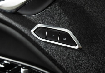 Подержанный автомобиль Geely Tugella 2023 года (16 фото)