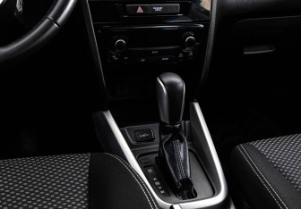 Подержанный автомобиль Suzuki Vitara 2016 года (13 фото)