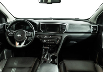 Подержанный автомобиль Kia Sportage 2020 года (13 фото)