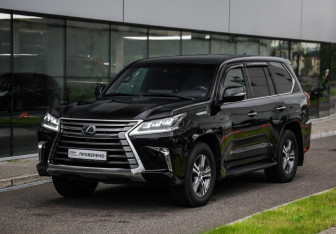 Подержанный автомобиль Lexus LX 2019 года (3 фото)