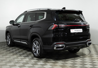 Подержанный автомобиль Geely Okavango 2023 года (7 фото)
