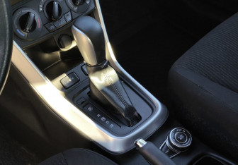 Подержанный автомобиль Suzuki SX4 Hatchback 2018 года (13 фото)