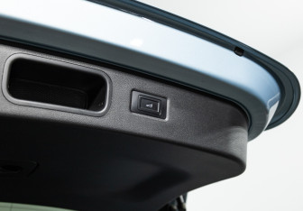 Подержанный автомобиль Voyah Free 2022 года (24 фото)