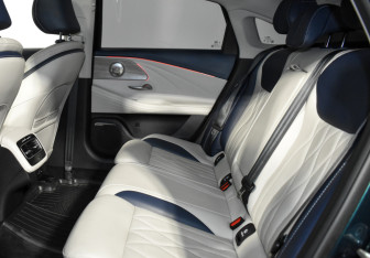 Подержанный автомобиль Chery Arrizo 8 2023 года (12 фото)