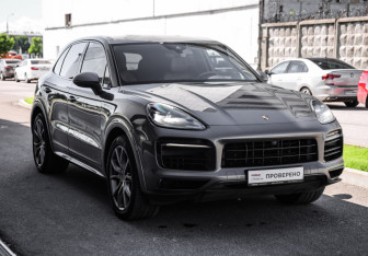 Подержанный автомобиль Porsche Cayenne 2020 года (5 фото)