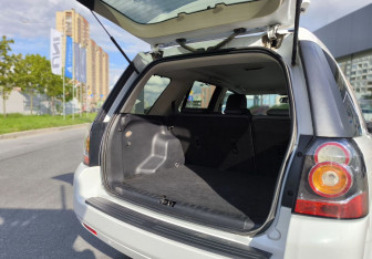 Подержанный автомобиль Land Rover Freelander 2014 года (33 фото)