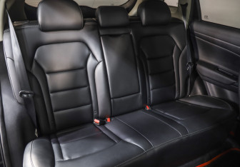 Подержанный автомобиль Geely Atlas 2018 года (29 фото)