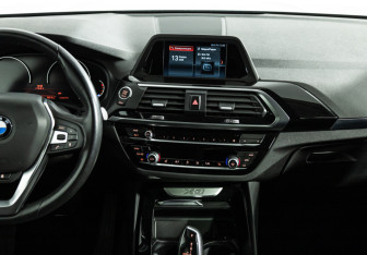 Подержанный автомобиль BMW X3 2019 года (14 фото)