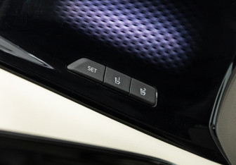 Подержанный автомобиль Kia Carnival 2021 года (38 фото)