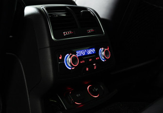 Подержанный автомобиль Audi A6 Sedan 2017 года (24 фото)