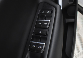 Подержанный автомобиль Geely Atlas 2020 года (19 фото)