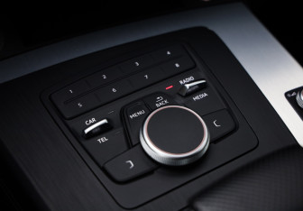 Подержанный автомобиль Audi Q5 2019 года (19 фото)