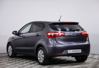 Подержанный автомобиль Kia Rio Hatchback 2013 года (7 фото)