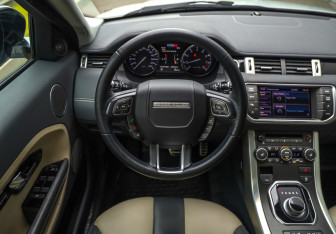 Подержанный автомобиль Land Rover Range Rover Evoque 2013 года (12 фото)