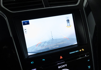 Подержанный автомобиль Ford Explorer 2018 года (18 фото)