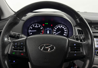 Подержанный автомобиль Hyundai Creta 2018 года (19 фото)