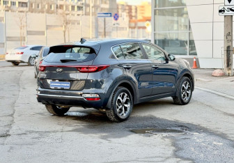 Подержанный автомобиль Kia Sportage 2020 года (4 фото)