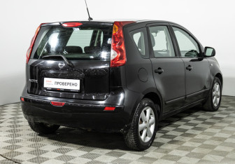 Подержанный автомобиль Nissan Note 2008 года (5 фото)