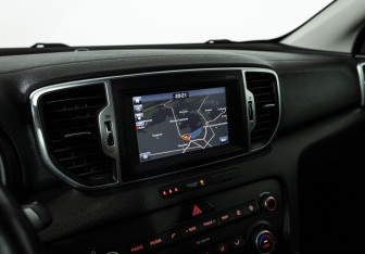 Подержанный автомобиль Kia Sportage 2017 года (16 фото)
