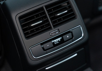 Новый Audi A4 Sedan 2024 (10 фото)