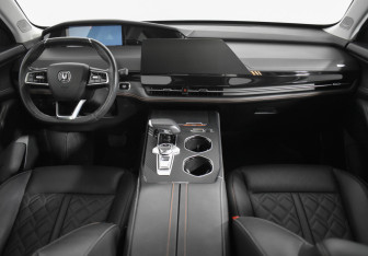 Подержанный автомобиль Changan UNI-K 2022 года (13 фото)