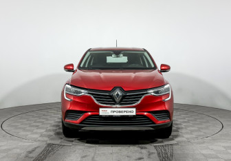 Подержанный автомобиль Renault Arkana 2021 года (2 фото)