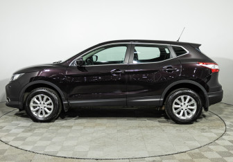 Подержанный автомобиль Nissan Qashqai 2014 года (8 фото)