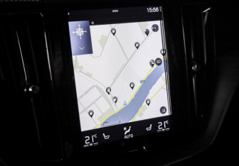 Подержанный автомобиль Volvo XC60 2019 года (20 фото)