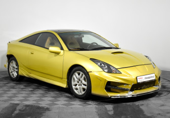 Подержанный автомобиль Toyota Celica Liftback 2002 года (3 фото)