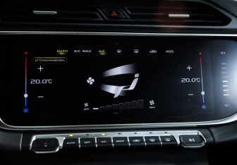 Подержанный автомобиль Geely Atlas Pro 2024 года (17 фото)