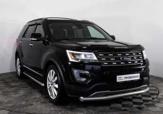 Подержанный автомобиль Ford Explorer 2017 года (3 фото)