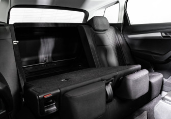 Подержанный автомобиль Skoda Karoq 2021 года (21 фото)