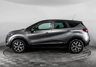 Подержанный автомобиль Renault Kaptur 2017 года (8 фото)