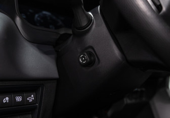 Подержанный автомобиль Toyota Tundra 2022 года (23 фото)