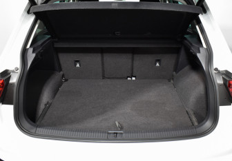 Подержанный автомобиль Volkswagen Tiguan 2020 года (19 фото)