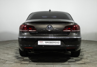 Подержанный автомобиль Volkswagen Passat CC 2012 года (6 фото)
