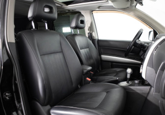 Подержанный автомобиль Nissan X-Trail 2012 года (18 фото)