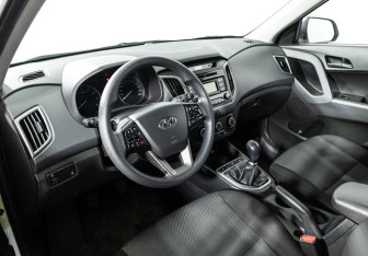 Подержанный автомобиль Hyundai Creta 2017 года (11 фото)