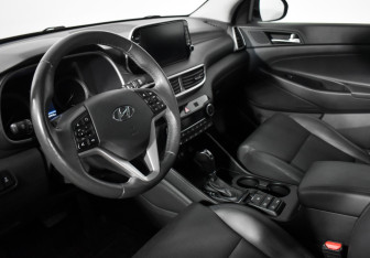 Подержанный автомобиль Hyundai Tucson 2019 года (9 фото)