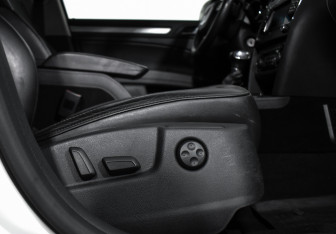 Подержанный автомобиль Skoda Superb Liftback 2011 года (15 фото)